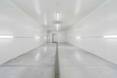 Armazém para Arrendamento em Melres e Medas