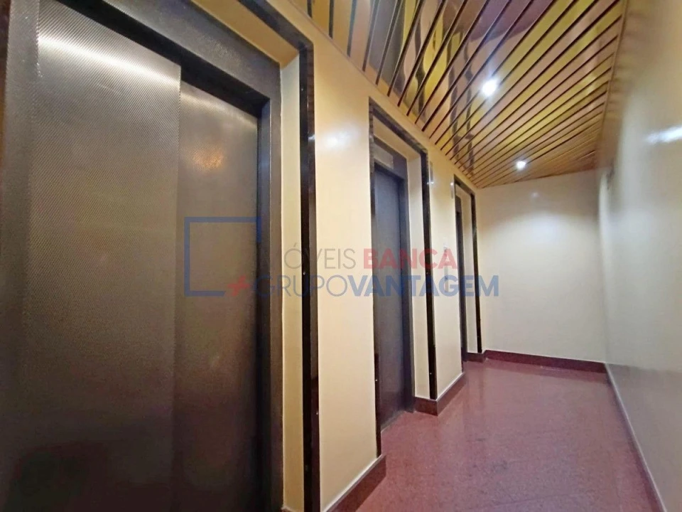 Escritório para Venda em Santa Maria Maior Foto 18