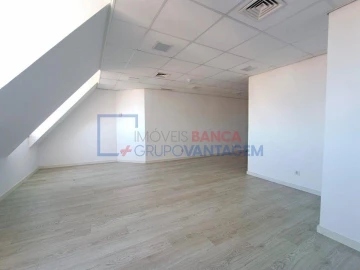 Escritório para Venda em Santa Maria Maior