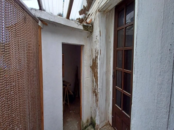 Moradia T2 para Venda em Alguber Foto 2