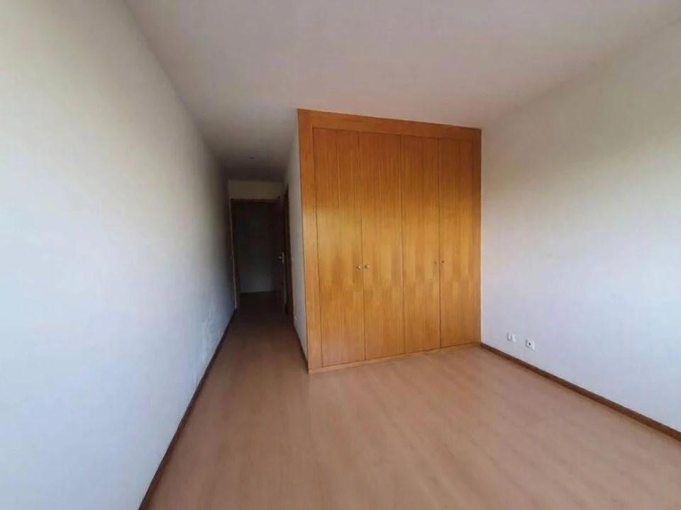 Apartamento T3 para Venda em Moreira Foto 6