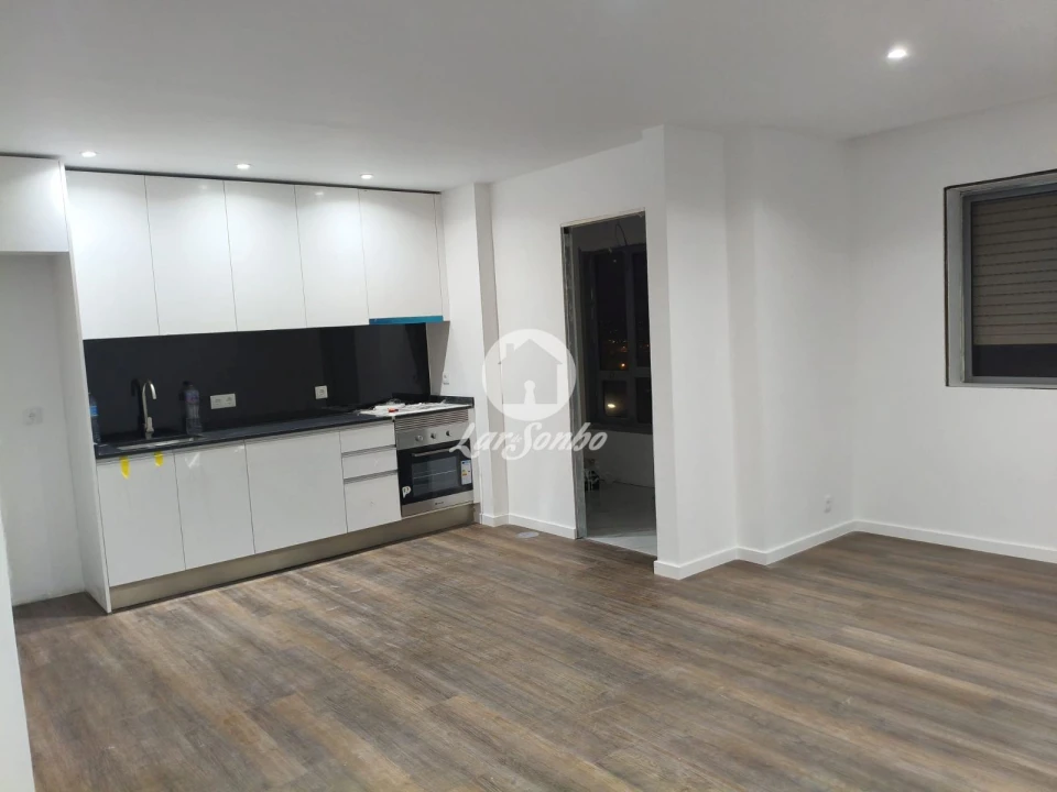 Apartamento T2 para Venda em Nogueira e Silva Escura Foto 2