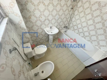 Apartamento T3 para Venda em Carregado e Cadafais