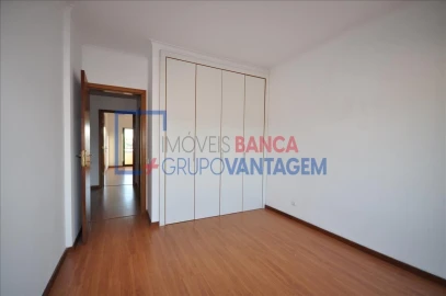 Apartamento T3 para Venda em Alenquer (Santo Estêvão e Triana)
