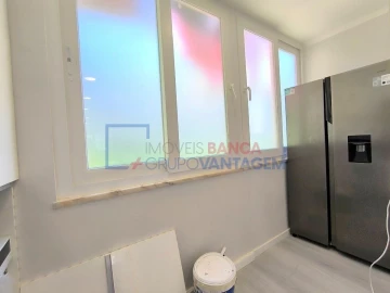Apartamento T2 para Venda em Benfica