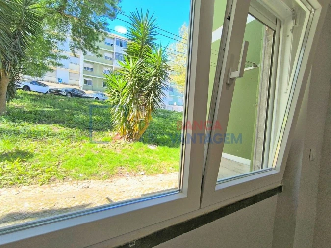 Apartamento T2 para Venda em Benfica Foto 14