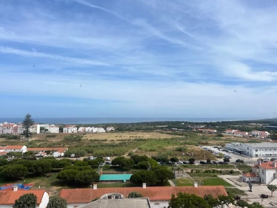 Apartamento T2 para Venda em Sines Foto 2