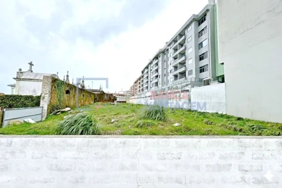 Terreno P/ Prédio para Venda em Ovar, São João, Arada e São Vicente de Pereira Jusã
