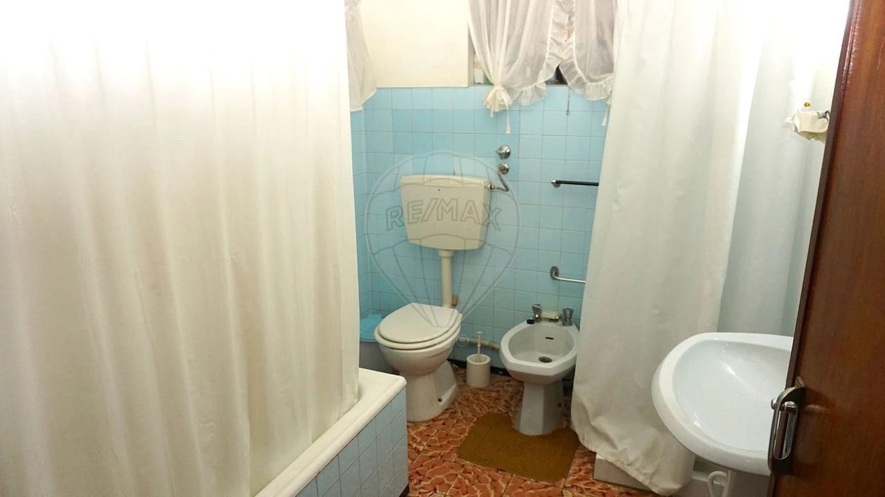 Moradia T5 para Venda em Tamengos, Aguim e Óis do Bairro Foto 20