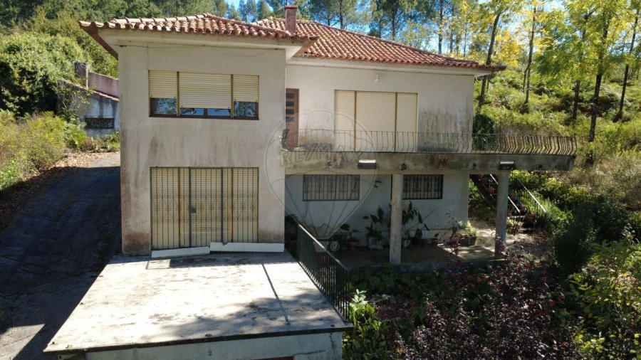 Moradia T5 para Venda em Tamengos, Aguim e Óis do Bairro Foto 3