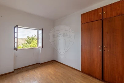 Moradia T3 para Venda em Cernache