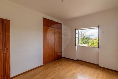 Moradia T3 para Venda em Cernache