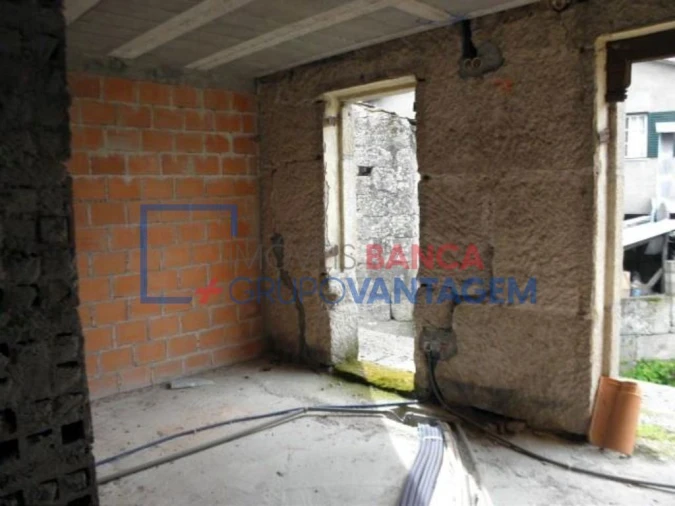 Moradia T4 para Venda em Beijos Foto 10