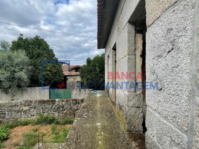 Moradia T4 para Venda em Beijos Foto 8