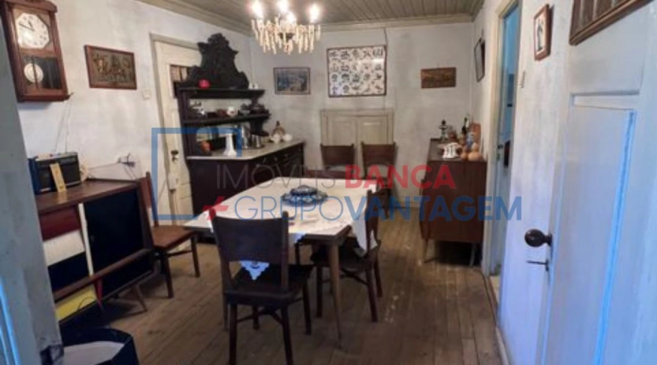 Moradia T3 para Venda em Arnoia Foto 4