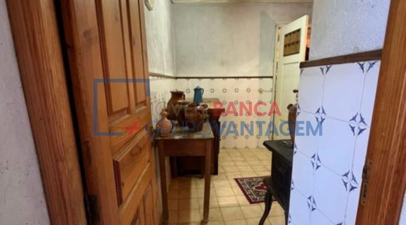 Moradia T3 para Venda em Arnoia Foto 10