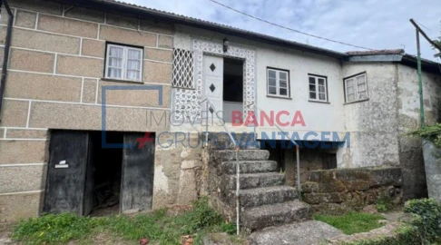 Moradia T3 para Venda em Arnoia