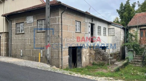 Moradia T3 para Venda em Arnoia