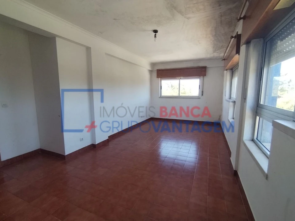 Apartamento T2 para Venda em Alcabideche Foto 4