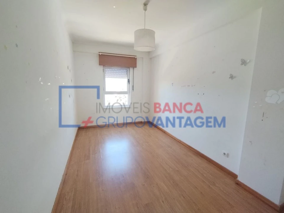 Apartamento T2 para Venda em Alcabideche Foto 10