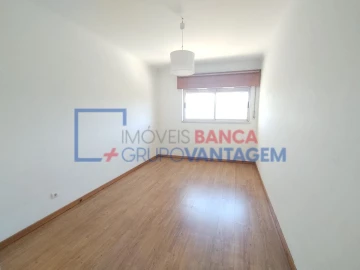 Apartamento T2 para Venda em Alcabideche