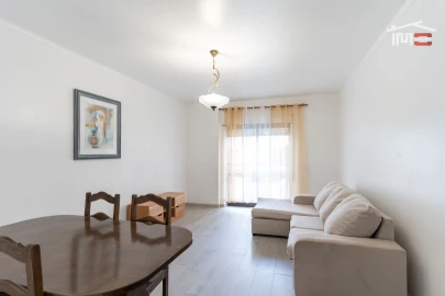 Apartamento T3 para Arrendamento em Fatima