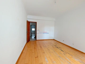 Apartamento T2 para Venda em Algueirão-Mem Martins