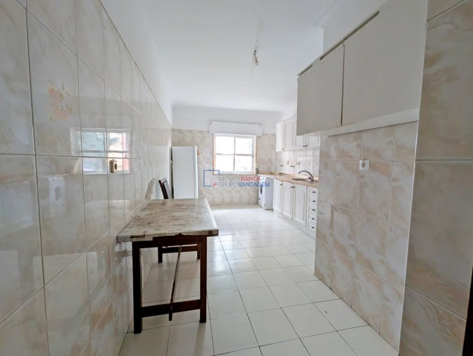 Apartamento T2 para Venda em Algueirão-Mem Martins Foto 17