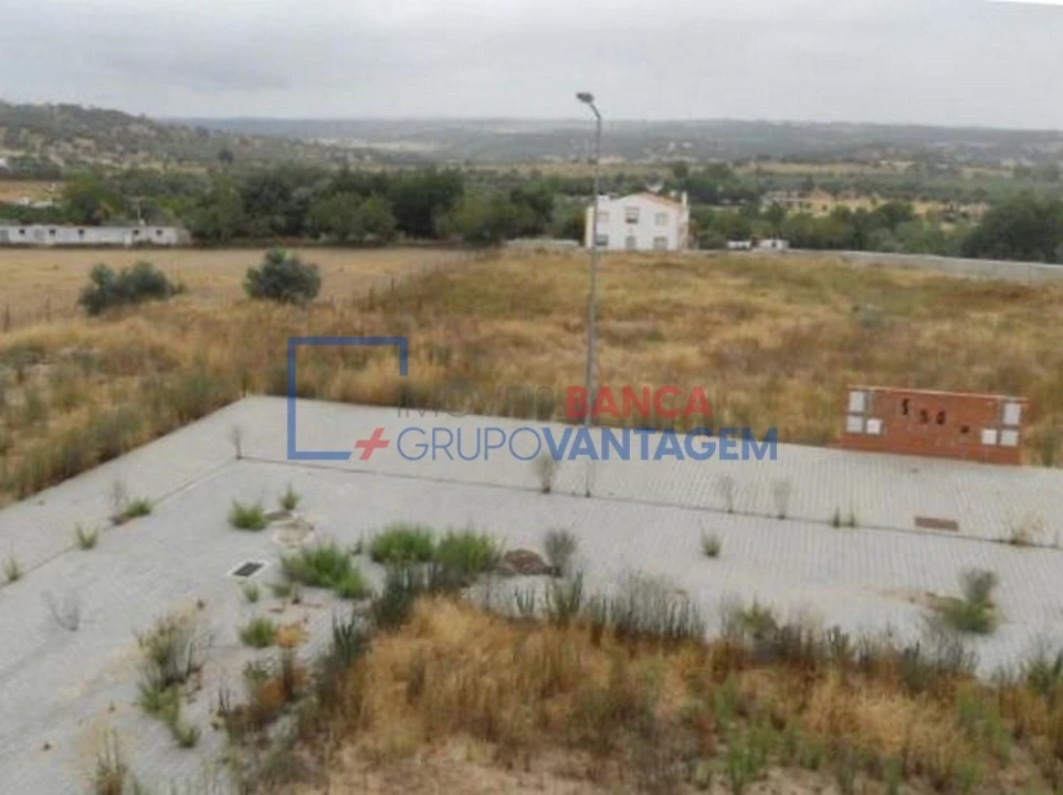 Terreno Misto para Venda em Alvito Foto 1