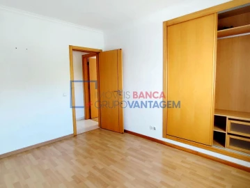 Apartamento T3 para Venda em Azambuja