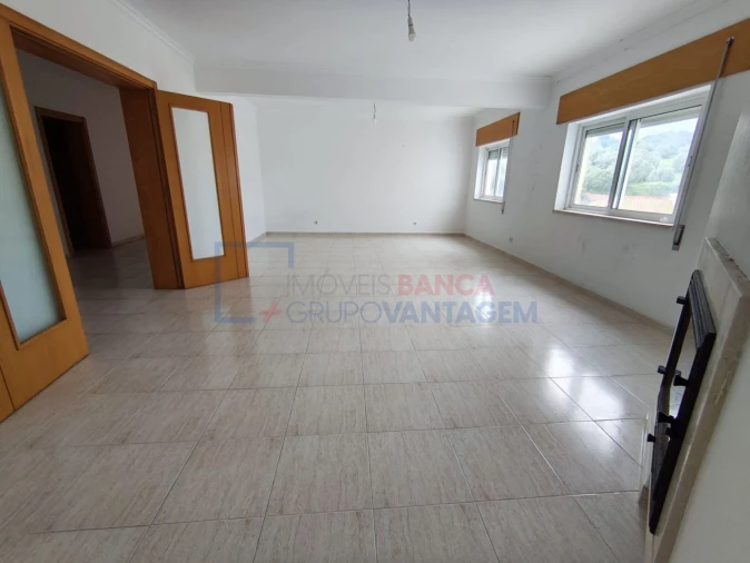 Apartamento T3 para Venda em Azambuja Foto 3