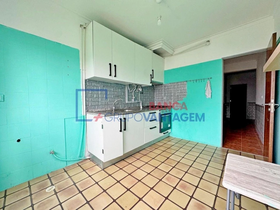 Apartamento T2 para Venda em Agualva e Mira-Sintra Foto 11
