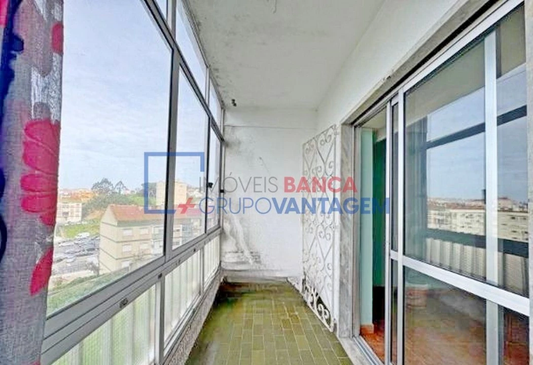 Apartamento T2 para Venda em Agualva e Mira-Sintra Foto 13