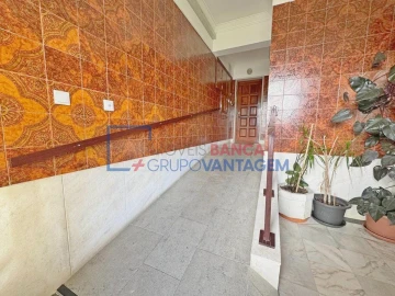 Apartamento T2 para Venda em Agualva e Mira-Sintra