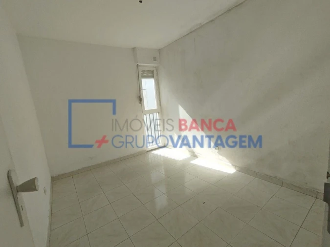 Apartamento T2 para Venda em Corroios Foto 19