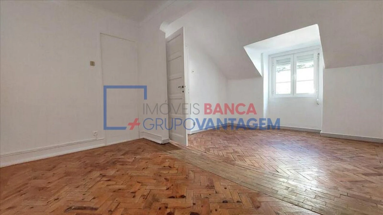 Apartamento T3 para Venda em Queluz e Belas Foto 6