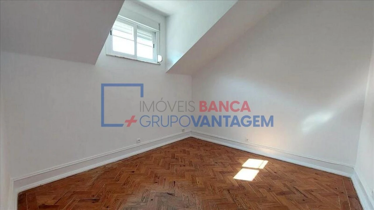 Apartamento T3 para Venda em Queluz e Belas Foto 17