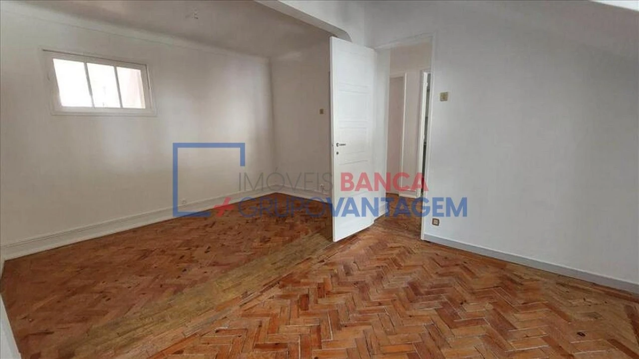 Apartamento T3 para Venda em Queluz e Belas Foto 1