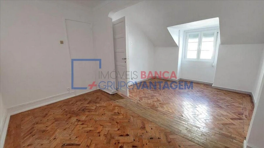 Apartamento T3 para Venda em Queluz e Belas Foto 18