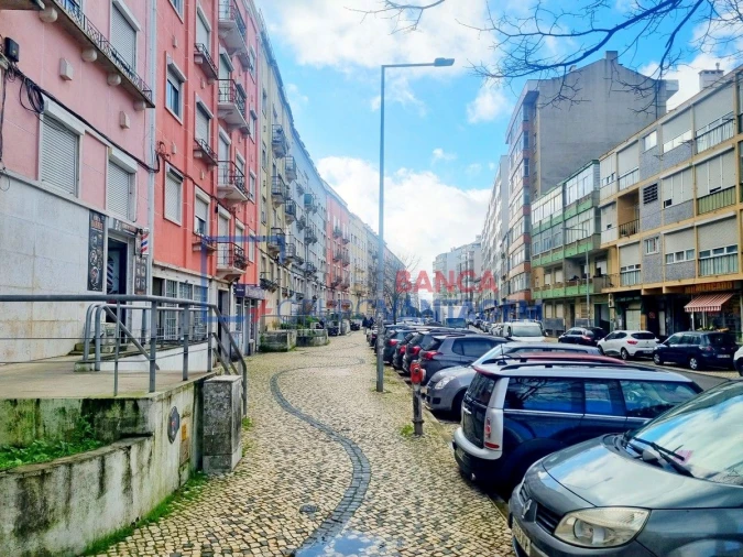 Apartamento T3 para Venda em Queluz e Belas Foto 22