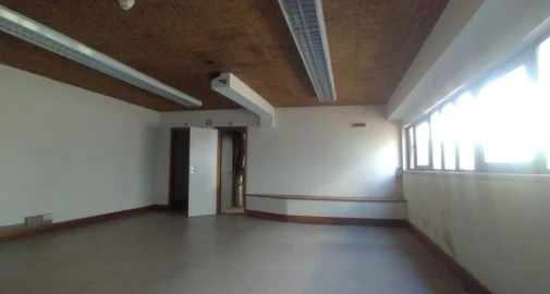 Prédio para Venda em Torgueda