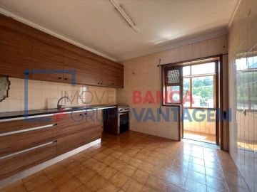 Apartamento T3 para Venda em Serzedo e Perosinho