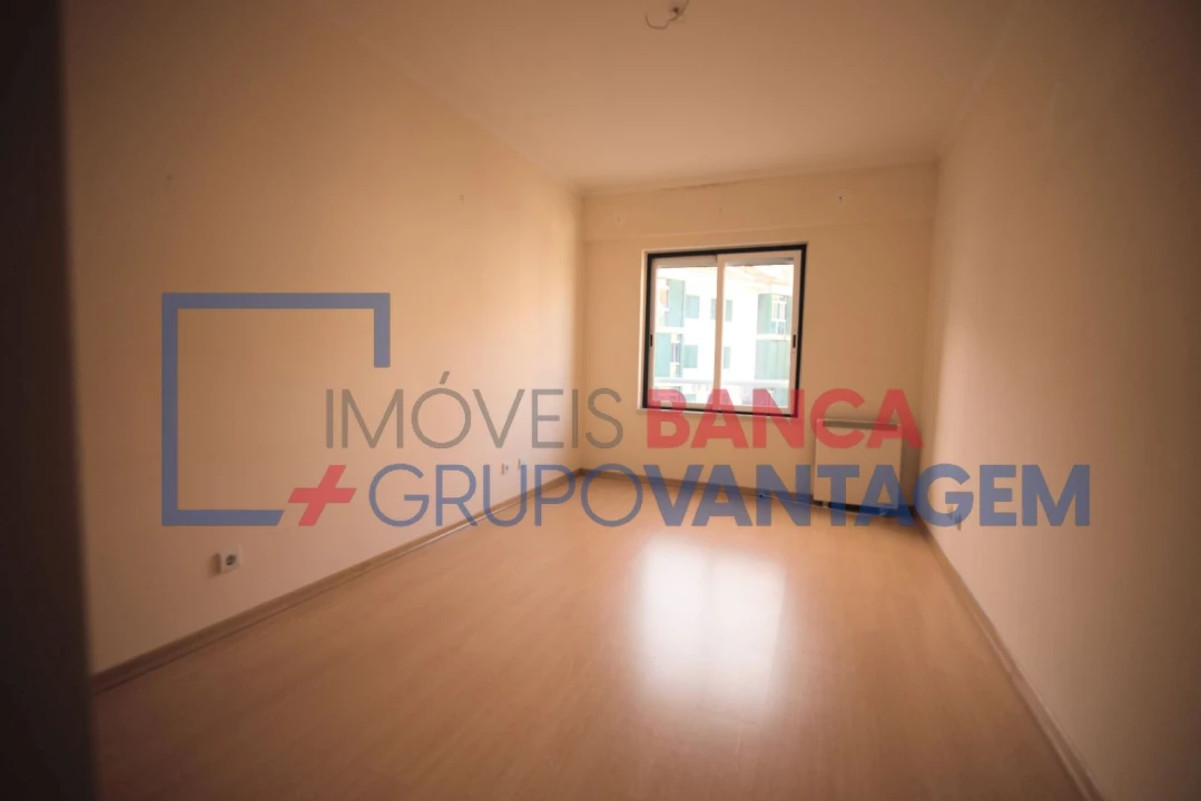 Apartamento T4 para Venda em Alcochete Foto 18