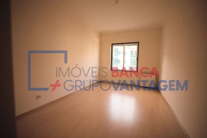 Apartamento T4 para Venda em Alcochete