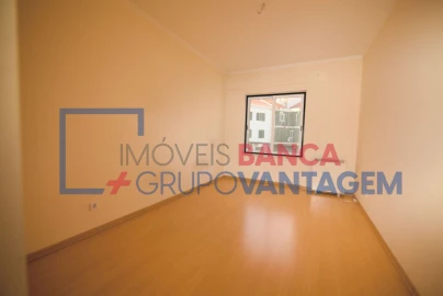 Apartamento T4 para Venda em Alcochete