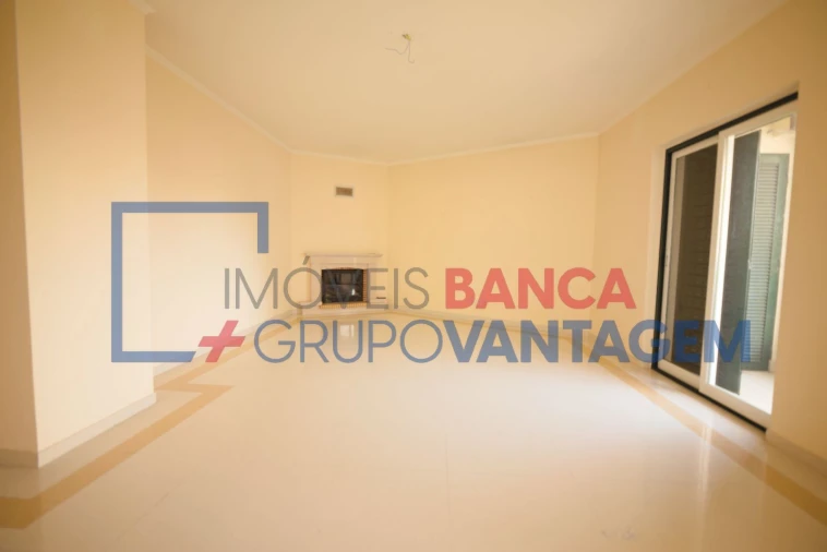 Apartamento T4 para Venda em Alcochete Foto 15