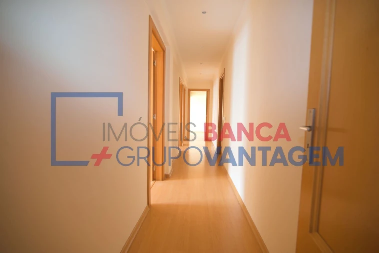 Apartamento T4 para Venda em Alcochete Foto 17