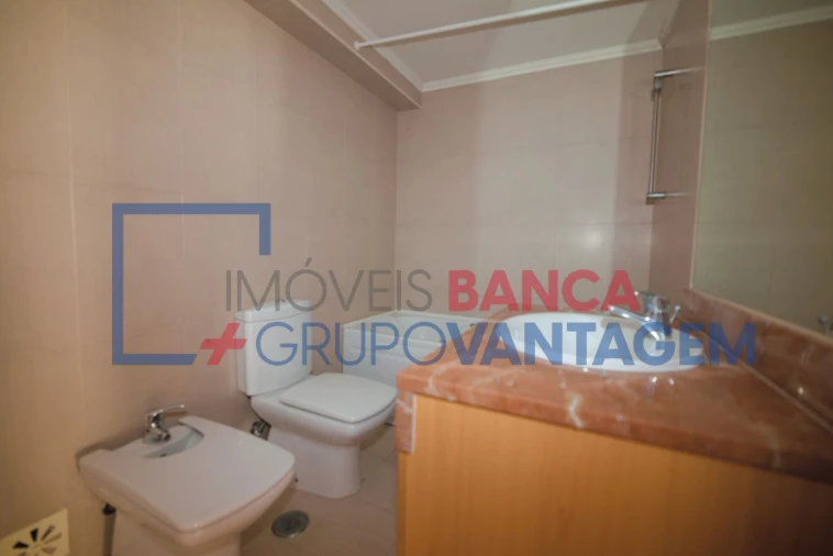 Apartamento T4 para Venda em Alcochete Foto 23