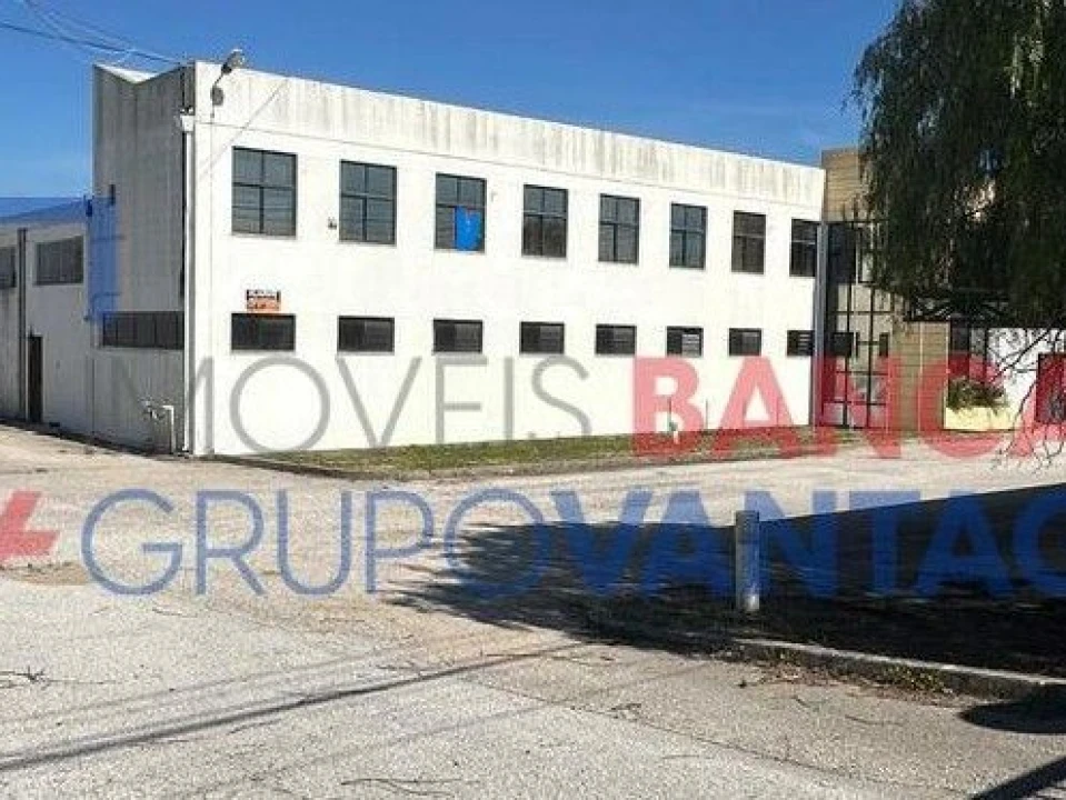 Armazém para Venda em Torres Novas (Santa Maria, Salvador e Santiago) Foto 8