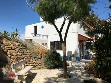 Quinta T2 para Venda em Santa Maria, São Pedro e Matacães